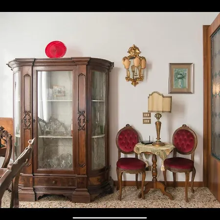 The Pink Room Venice